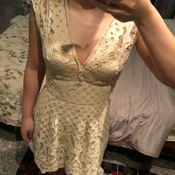 👗EUC/Free People Creme Lacey Mini Dress - Picture 4 of 8